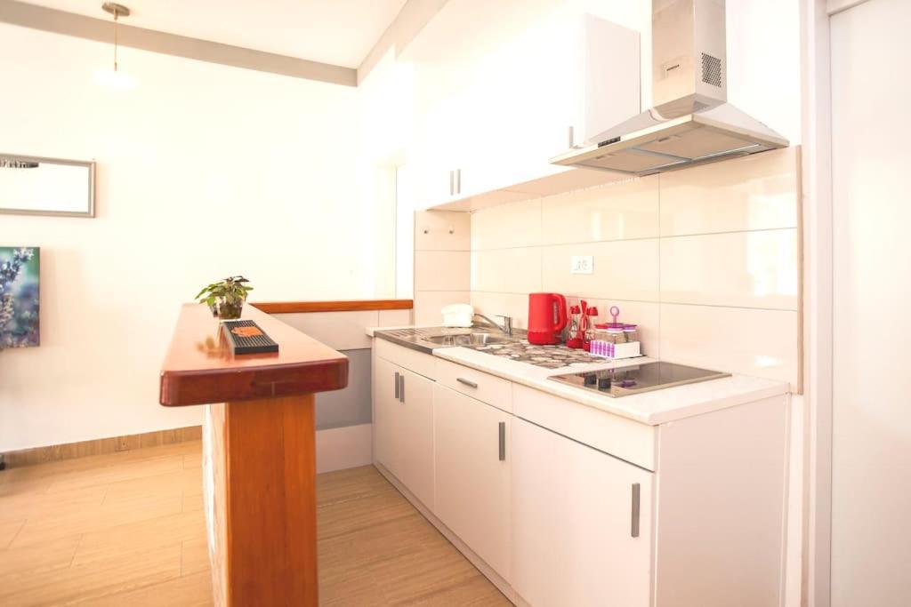Apartma Apartman Den,rovinj Oaza U Centru Grada I Besplatnim Parkingom Rovinj