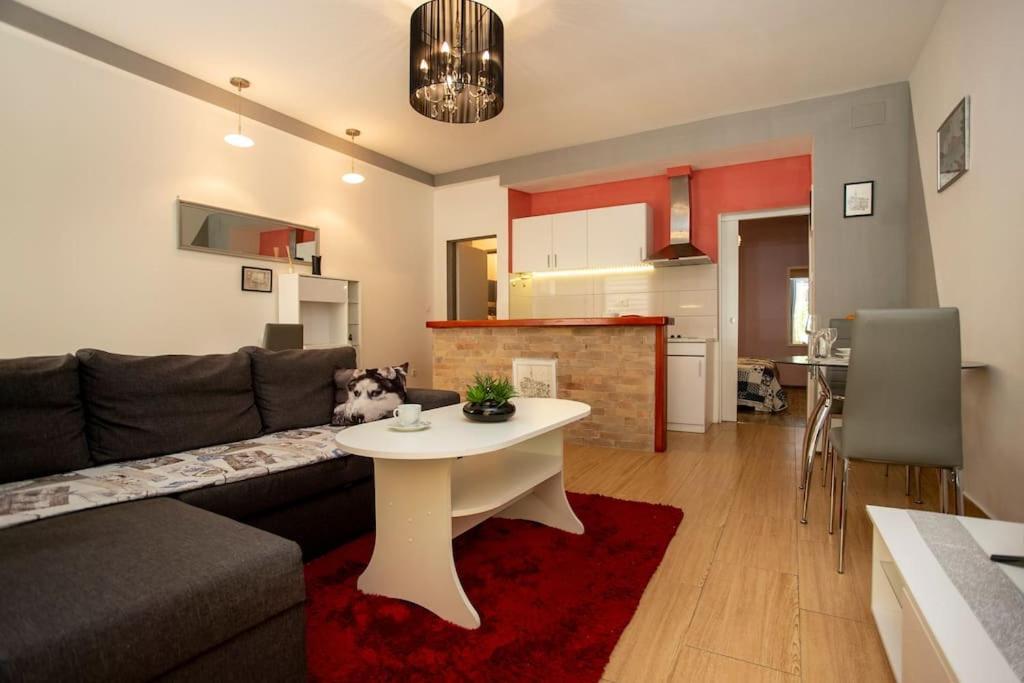Apartman Den,rovinj Oaza U Centru Grada I Besplatnim Parkingom Apartma *