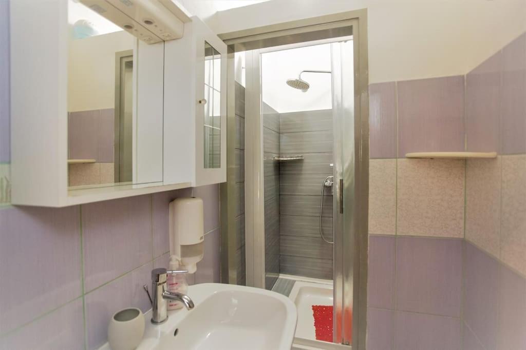 Apartman Den,rovinj Oaza U Centru Grada I Besplatnim Parkingom *